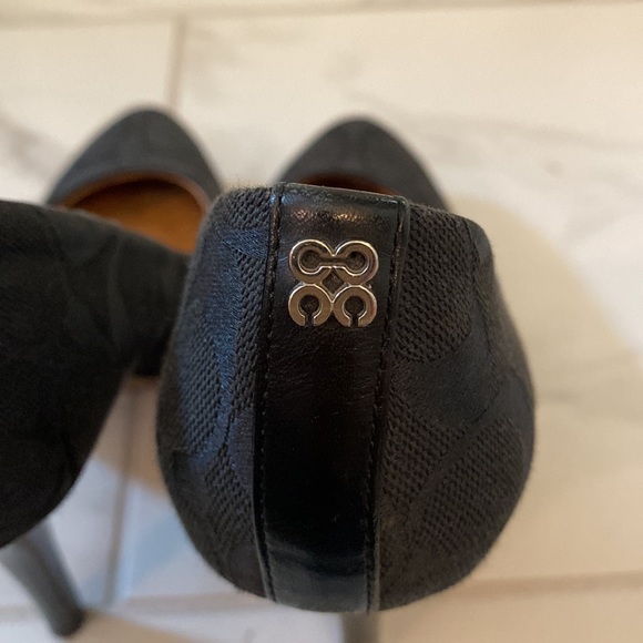 Coach Signature pumps Size 7B. Black with 3” heel. Gently used. No box. - Picture 7 of 11
